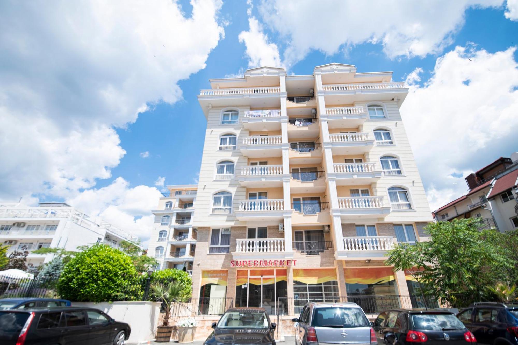 Sveti Vlas Apartments Bagian luar foto